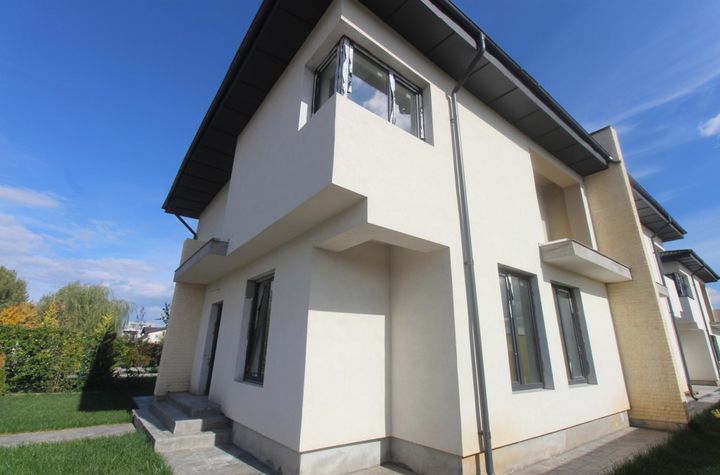 Casă - 4 camere de vanzare MOGOSOAIA - Bucuresti anunturi imobiliare Bucuresti