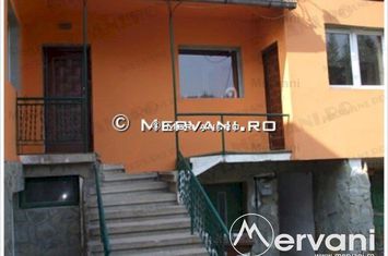 Casă - 8 camere de vanzare POIANA TAPULUI - Prahova anunturi imobiliare Prahova
