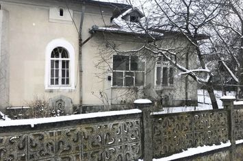 Casă - 4 camere de vanzare ULMI - Dambovita anunturi imobiliare Dambovita