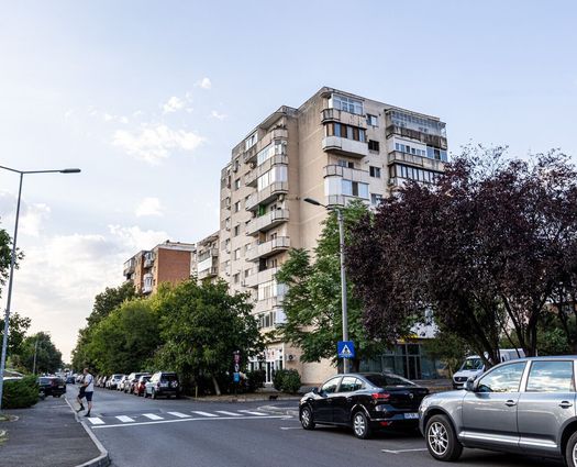 Apartament 4 camere Micalaca, 90 mp