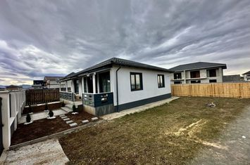 Casă - 3 camere de vanzare BRASOV - Brasov anunturi imobiliare Brasov