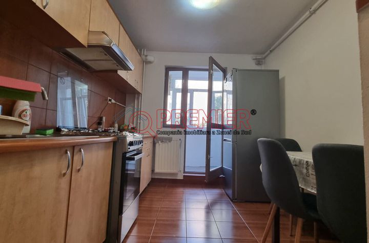 Ocazie ! Str Ionescu Gheorghe - metrou Ap Patriei -8 min - 3 camere anunturi imobiliare Bucuresti