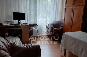 Apartament cu 2 camere, decomandat, zona Cetății anunturi imobiliare Timis