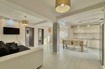 Apartament 3 camere de vanzare VASILE AARON - Sibiu anunturi imobiliare Sibiu