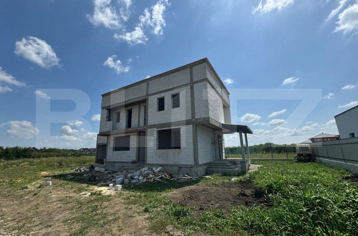 Vilă - 5 camere de vanzare RADAUTI - Suceava anunturi imobiliare Suceava