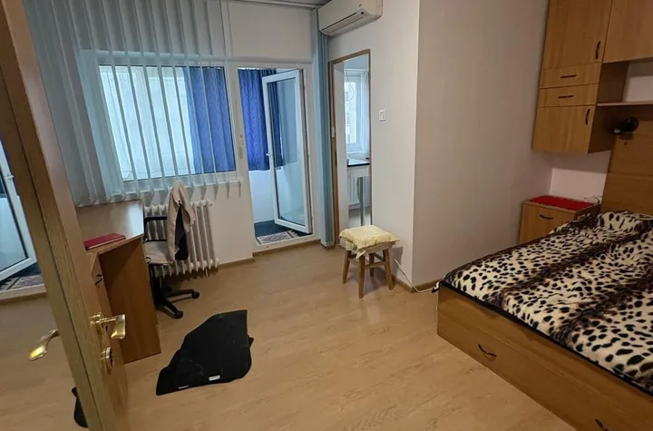 Vanzare Garsoniera zona Giulesti anunturi imobiliare Bucuresti