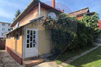 Casă de vanzare 3 camere Gherla anunturi imobiliare Cluj