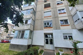 Apartament 3 camere,3 balcoane Dragos Voda. 89 500 E (neg). Comision 0 anunturi imobiliare Bihor