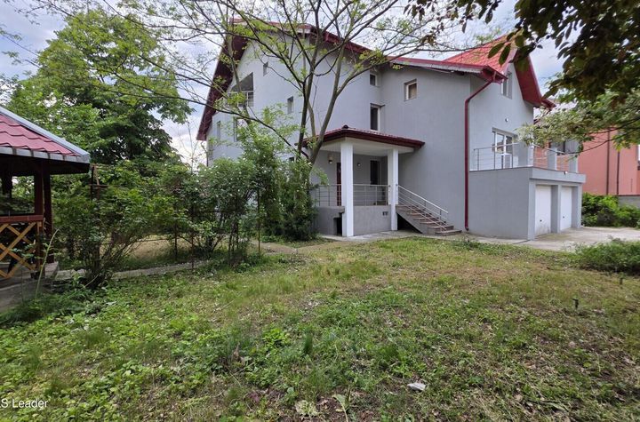 Voluntari, Revolutiei, Vila 2006, 560 mp, teren 1120mp anunturi imobiliare Bucuresti