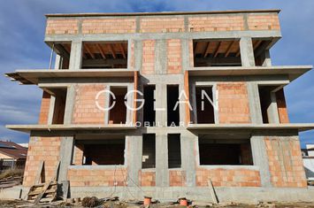 Vilă - 4 camere de vanzare SIBIU - Sibiu anunturi imobiliare Sibiu