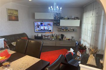 Apartament 3 camere de vanzare CENTRAL - Vrancea anunturi imobiliare Vrancea