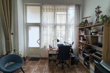 Spatiu comercial, ultracentral, Republicii, Oradea. 95 000 E. Com 0 anunturi imobiliare Bihor