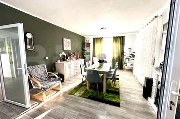Vilă - 8 camere de vanzare ALBA IULIA - Alba anunturi imobiliare Alba