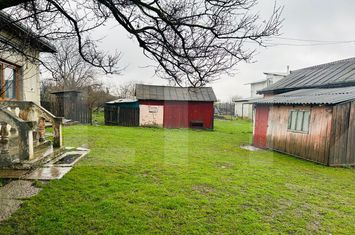 Casă - 3 camere de vanzare BUCECEA - Botosani anunturi imobiliare Botosani