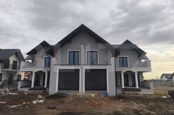 Vilă - 4 camere de vanzare RADAUTI - Suceava anunturi imobiliare Suceava