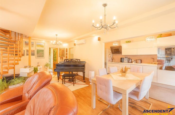 Casă - 4 camere de vanzare SANGEORGIU DE MURES - Mures anunturi imobiliare Mures