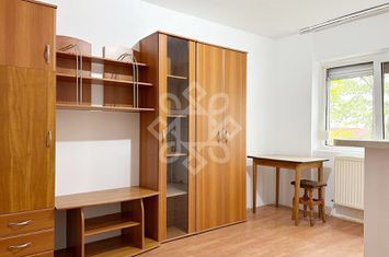 Garsoniera de vanzare la parter in Rogerius anunturi imobiliare Bihor