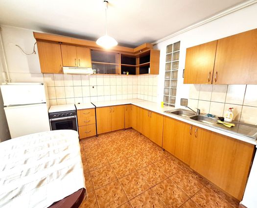 Apartament 3 camere Manastur, 66 mp