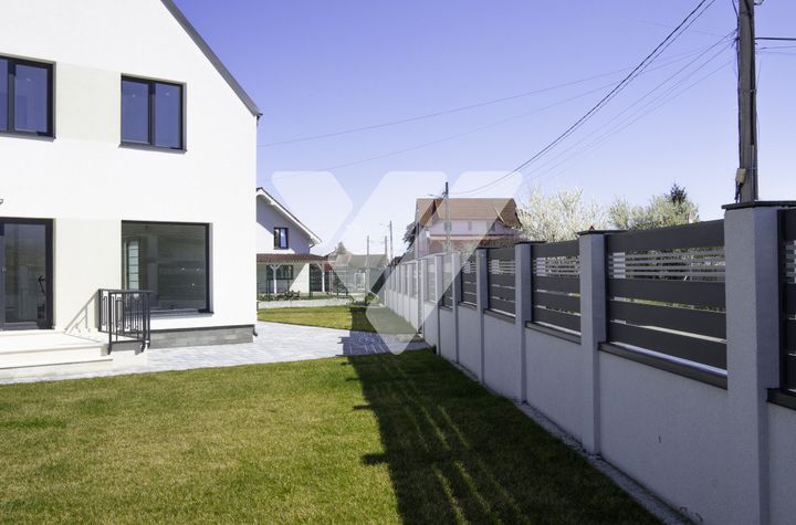 Vilă - 4 camere de vanzare SIBIU - Sibiu anunturi imobiliare Sibiu