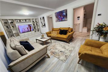 Vilă - 7 camere de vanzare CENTRAL - Suceava anunturi imobiliare Suceava