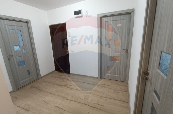De inchiriat Apartament cu 4 camere in Vasile Aron anunturi imobiliare Sibiu