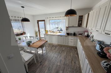 Casă - 5 camere de vanzare ALBA IULIA - Alba anunturi imobiliare Alba