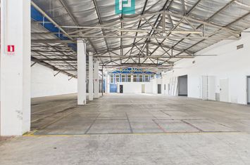 Spațiu industrial de 1,255mp acces TIR anunturi imobiliare Arad