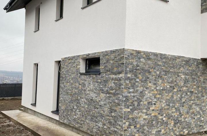 Casă - 4 camere de vanzare BREAZU - Iasi anunturi imobiliare Iasi