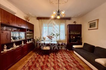 Casa individuala cu 2 fronturi stradale, teren 480mp, zona Crisan anunturi imobiliare Timis