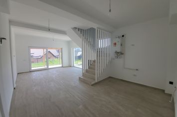 Vilă - 4 camere de vanzare HLINCEA - Iasi anunturi imobiliare Iasi