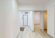 165.000 €, Apartament 4 camere