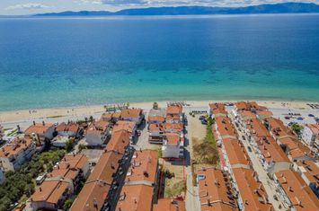Mezonetă nouă 3 nivele, 90,46 mp — Paralia Ofriniou anunturi imobiliare Grecia