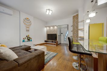 Apartament 5 camere de inchiriat CRANGASI - Bucuresti anunturi imobiliare Bucuresti