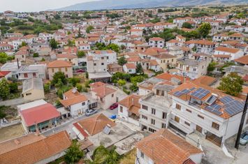 Casă trei etaje 266,40 mp în centrul Nea Zichni anunturi imobiliare Grecia