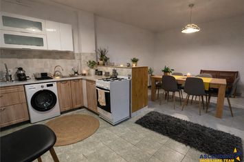 Casă - 3 camere de vanzare CENTRAL - Mures anunturi imobiliare Mures