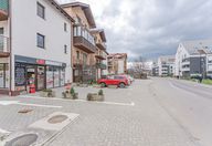 325.000 €, Spațiu comercial