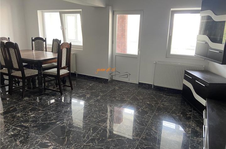 Apartament 4 camere de inchiriat CENTRAL - Vrancea anunturi imobiliare Vrancea