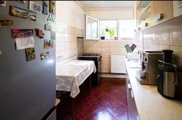 Apartament 3 camere de vanzare ASTRA - Brasov anunturi imobiliare Brasov