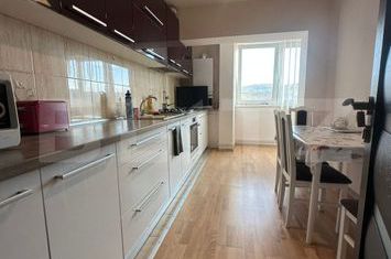 Apartament 3 camere de vanzare CLUJ-NAPOCA - Cluj anunturi imobiliare Cluj