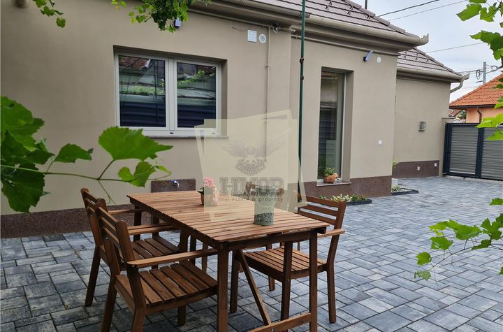 Casă - 3 camere de inchiriat CENTRAL - Sibiu anunturi imobiliare Sibiu