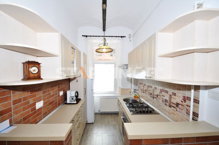 Apartament mobilat  zona Facultatii de Medicina Brasov anunturi imobiliare Brasov