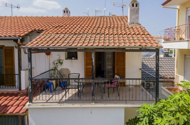 Apartament mobilat 45 mp în Paralia Ofriniou, 200 m de mare anunturi imobiliare Grecia