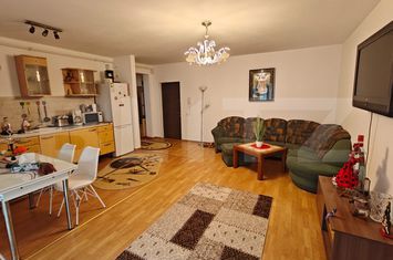 Apartament 3 camere de vanzare FLORESTI - Cluj anunturi imobiliare Cluj