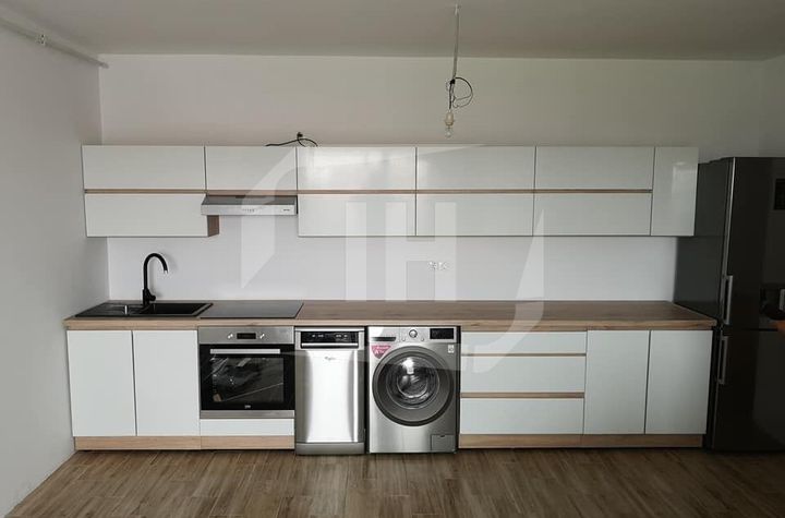 Apartament 3 camere de vanzare CLUJ-NAPOCA - Cluj anunturi imobiliare Cluj
