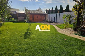 1/2 Duplex, 4 camere, 342 mp teren, strada asfaltata, Cetate anunturi imobiliare Alba
