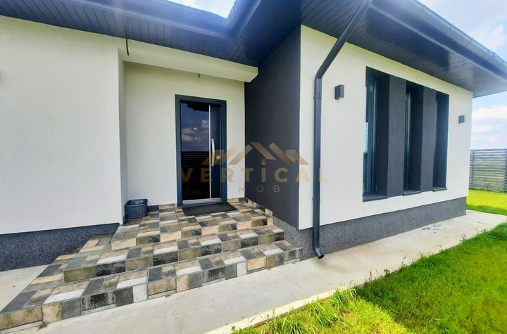 Casă - 3 camere de vanzare COMUNA BERCENI - Bucuresti anunturi imobiliare Bucuresti