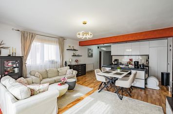 Apartament 3 camere de vanzare LUPENI - Sibiu anunturi imobiliare Sibiu