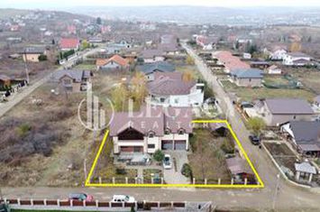 De vânzare - Vilă P+1E+M cu teren generos în Vișan anunturi imobiliare Iasi