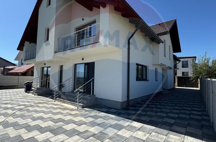 Casă / Vilă cu 4 camere nemobilata anunturi imobiliare Sibiu
