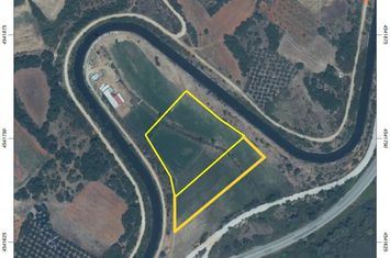 Teren 9.878 mp în Neos Xerias, lângă canal de irigații anunturi imobiliare Grecia